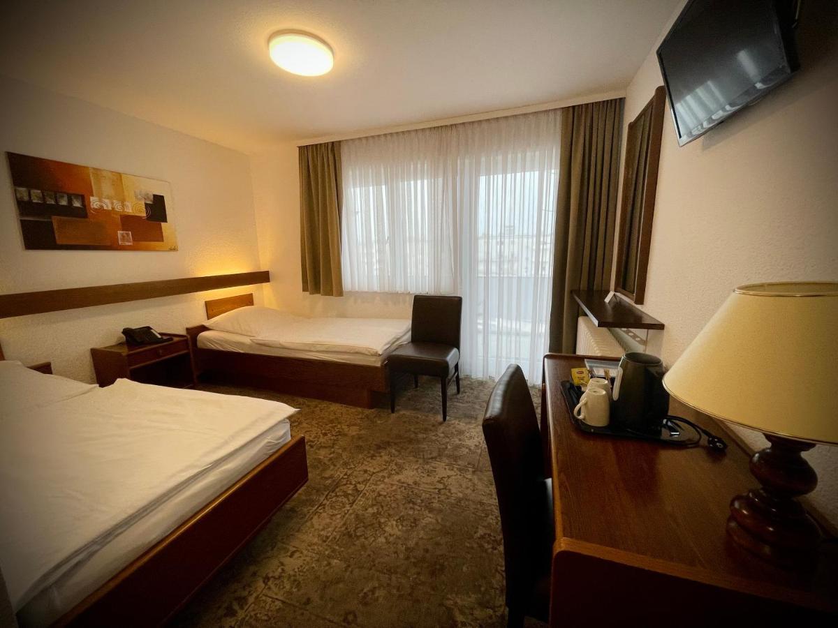 Hotel Regina Ludwigshafen am Rhein Exterior photo